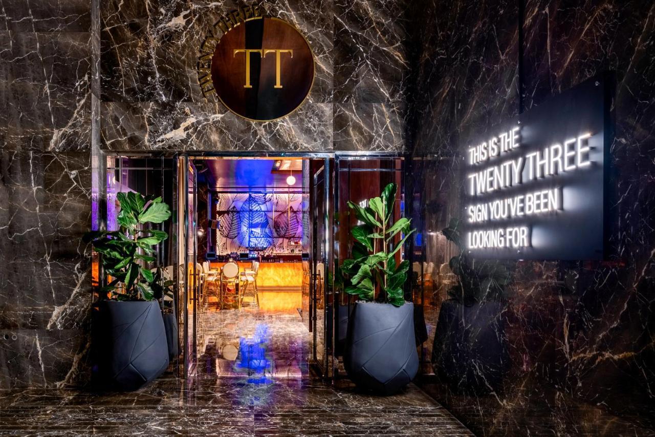 Grand Plaza Moevenpick Dubai Exterior foto Twenty Three Lounge at London Heathrow Airport